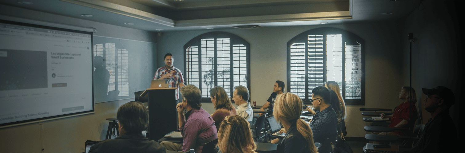 الابتكار والشفافية والعمل الجماعي - مفاتيح نجاحنا.